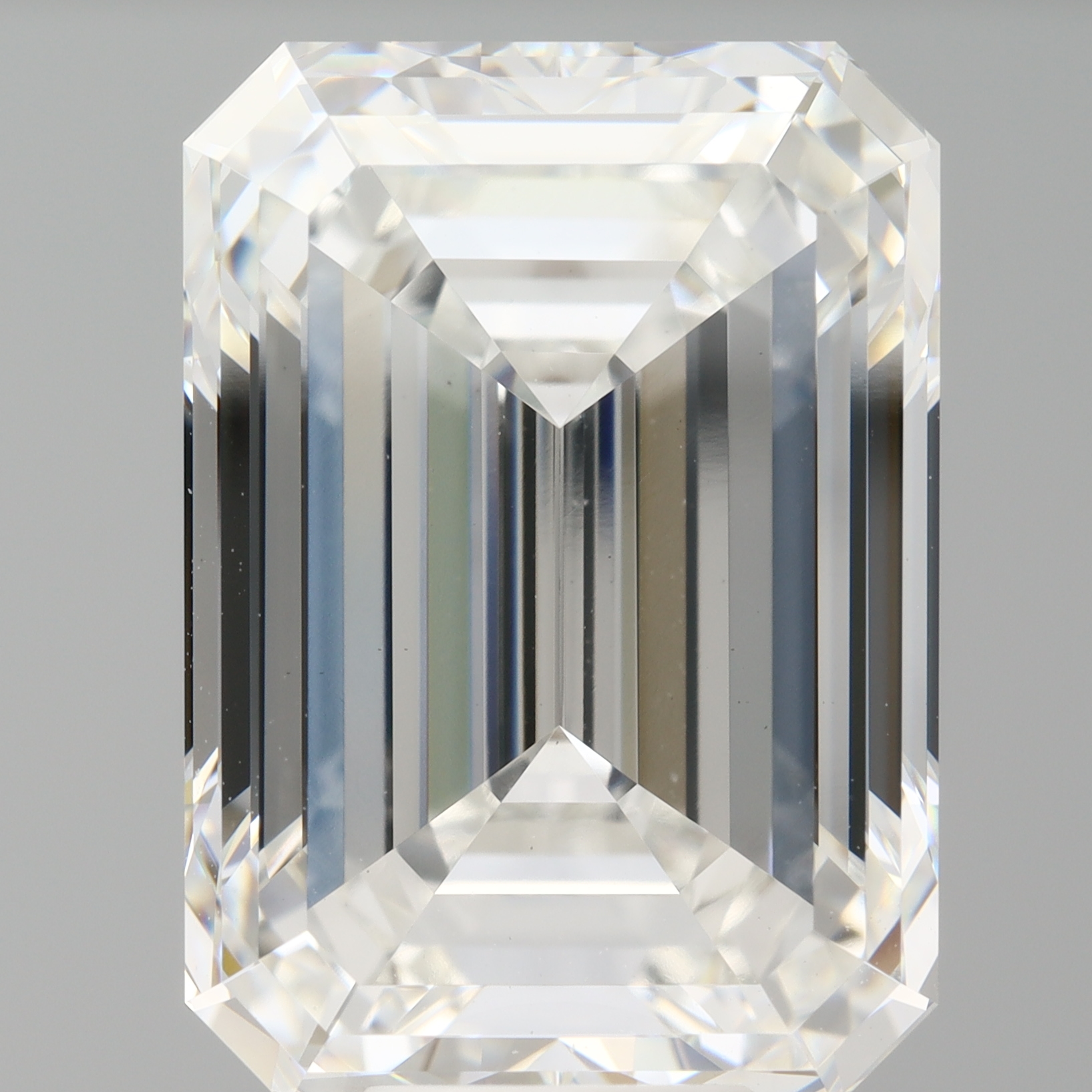 Emerald cut 10.6ct F VVS2