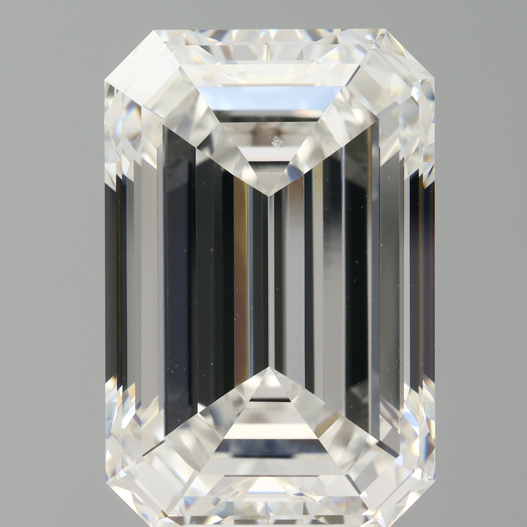 Emerald cut 10.1ct F VVS2