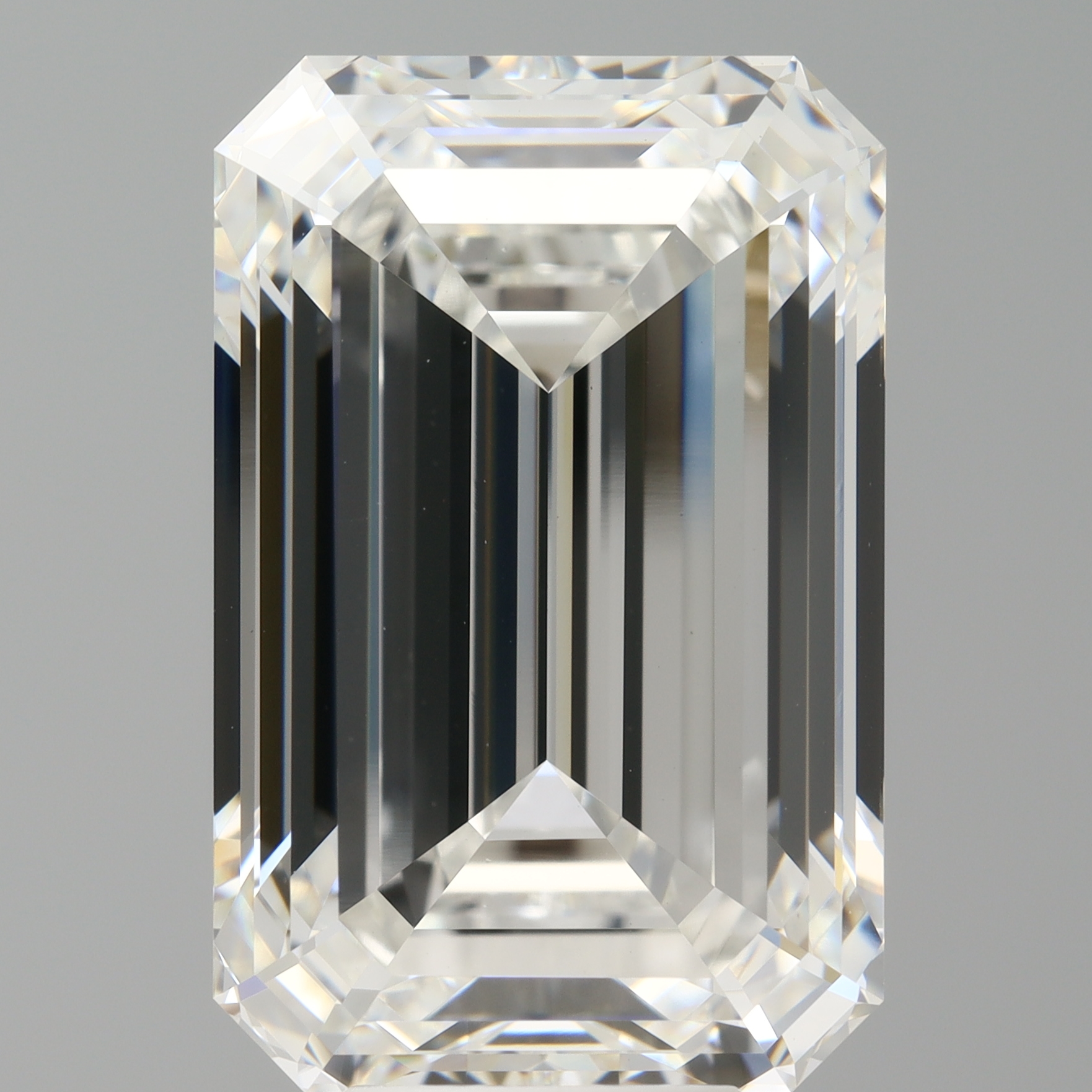 Emerald cut 10.1ct F VVS2
