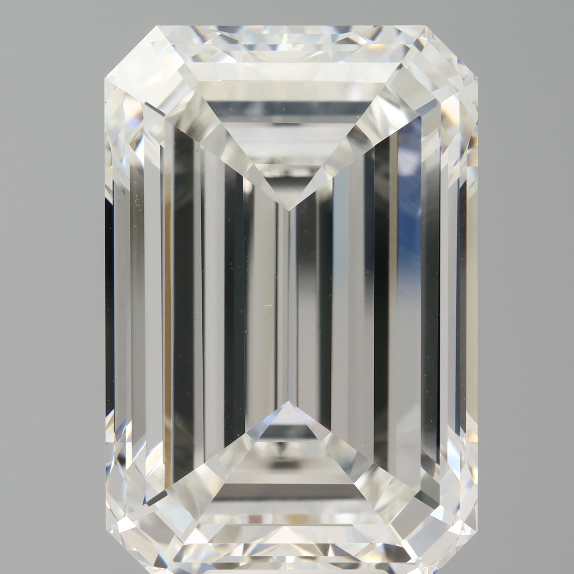 Emerald cut 13ct F VVS2