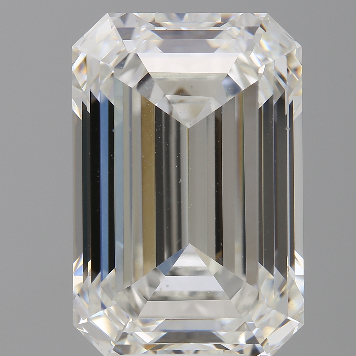 Emerald cut 10.1ct F VS1