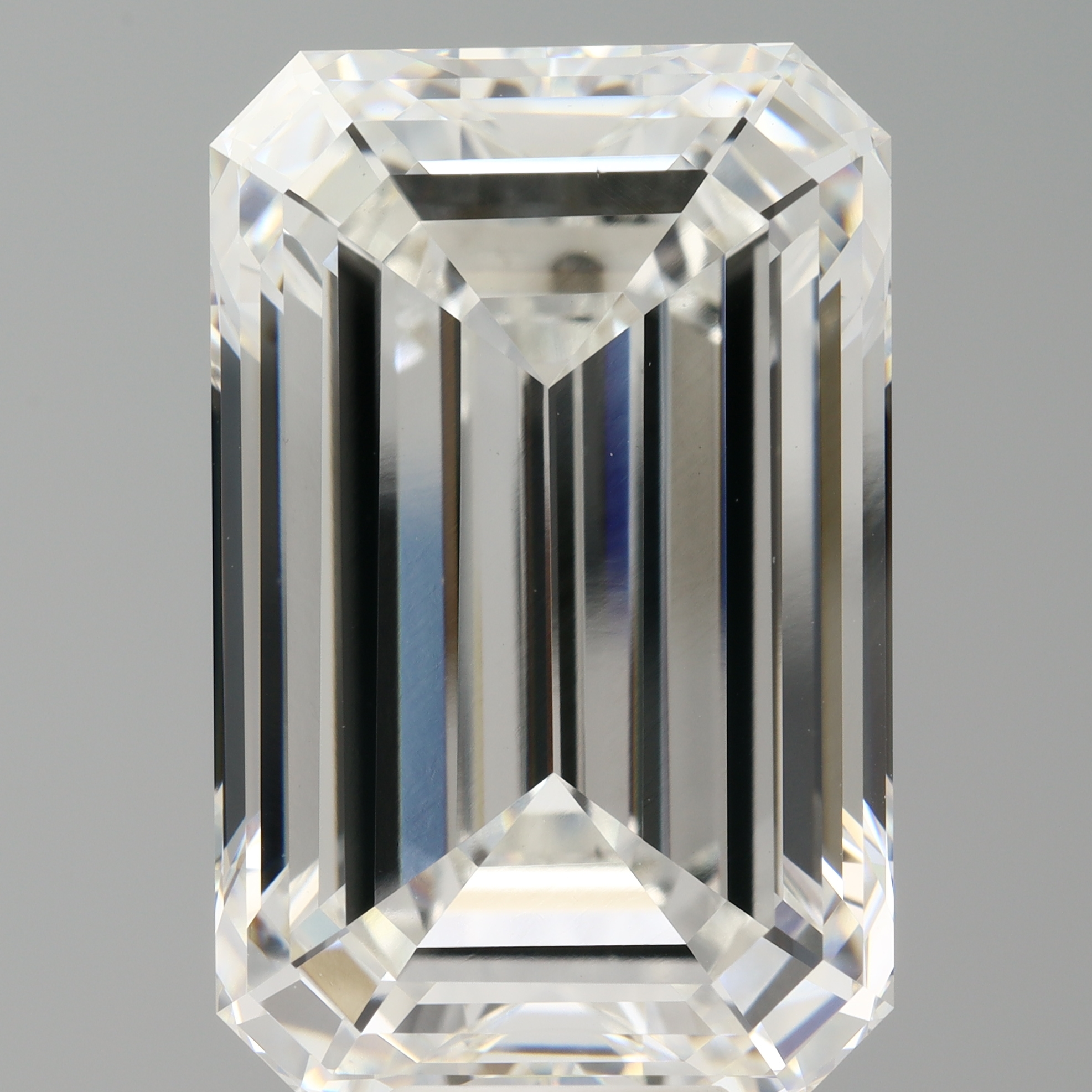 Emerald cut 13.6ct F VVS2