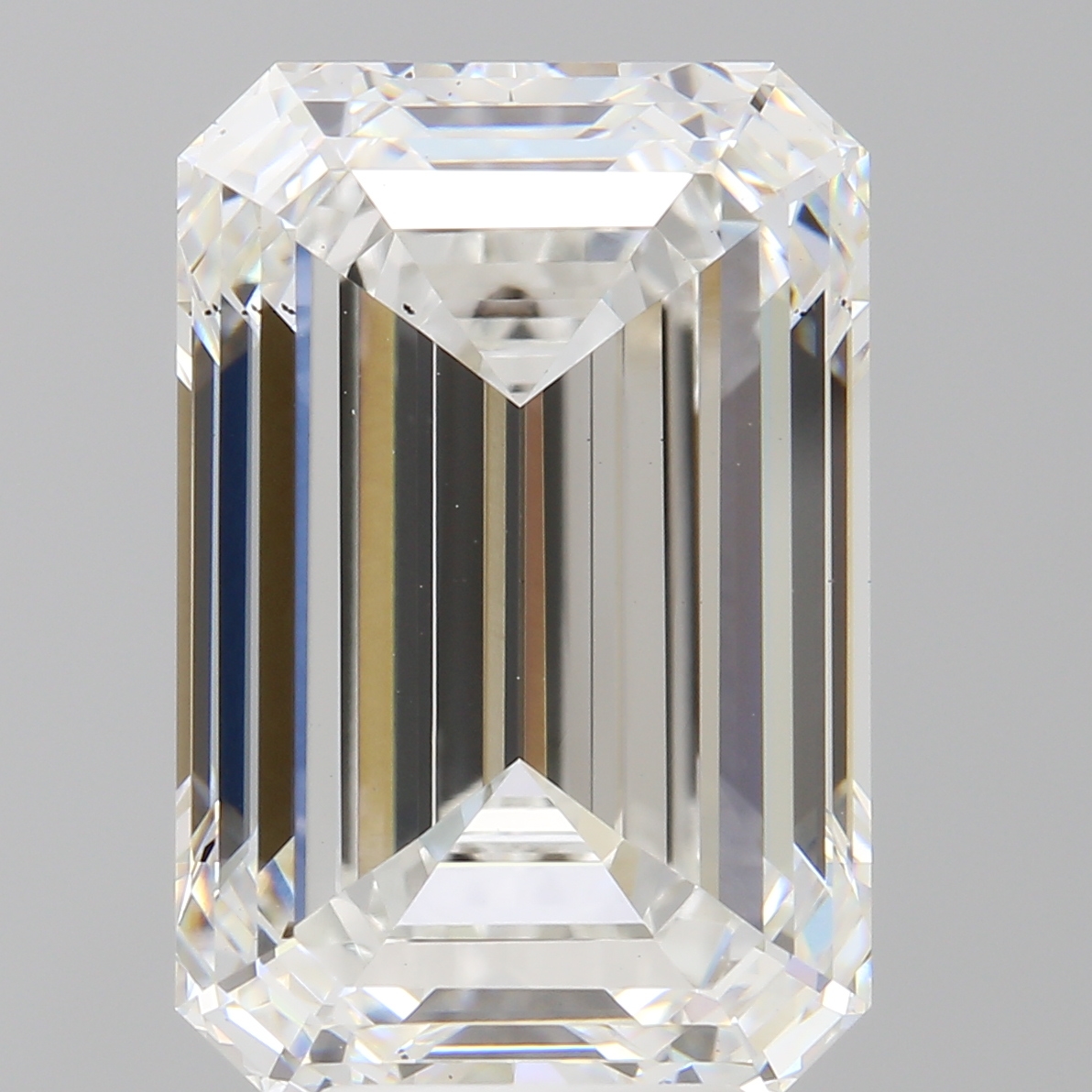Emerald cut 7.51ct E VS2