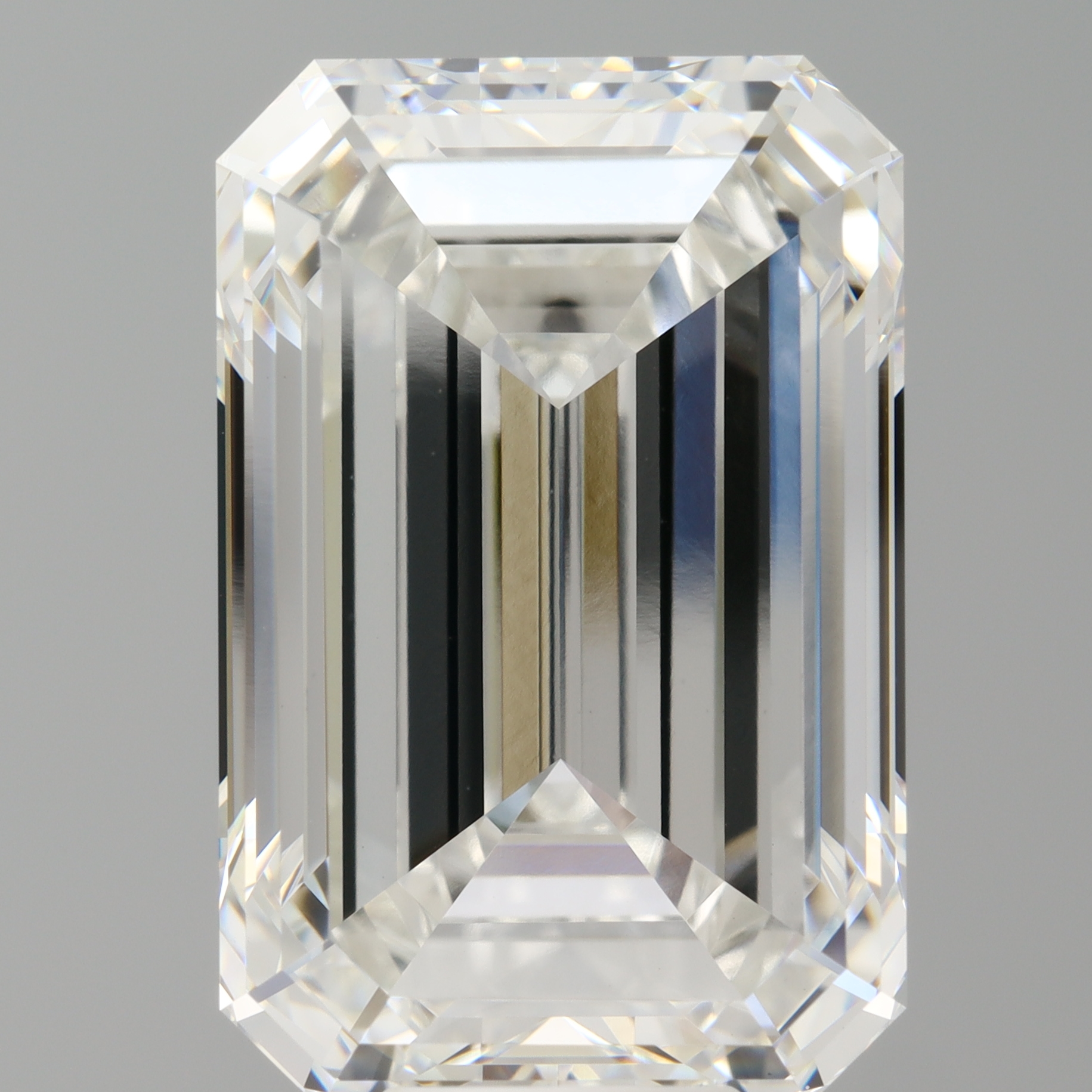 Emerald cut 11.4ct F VVS2