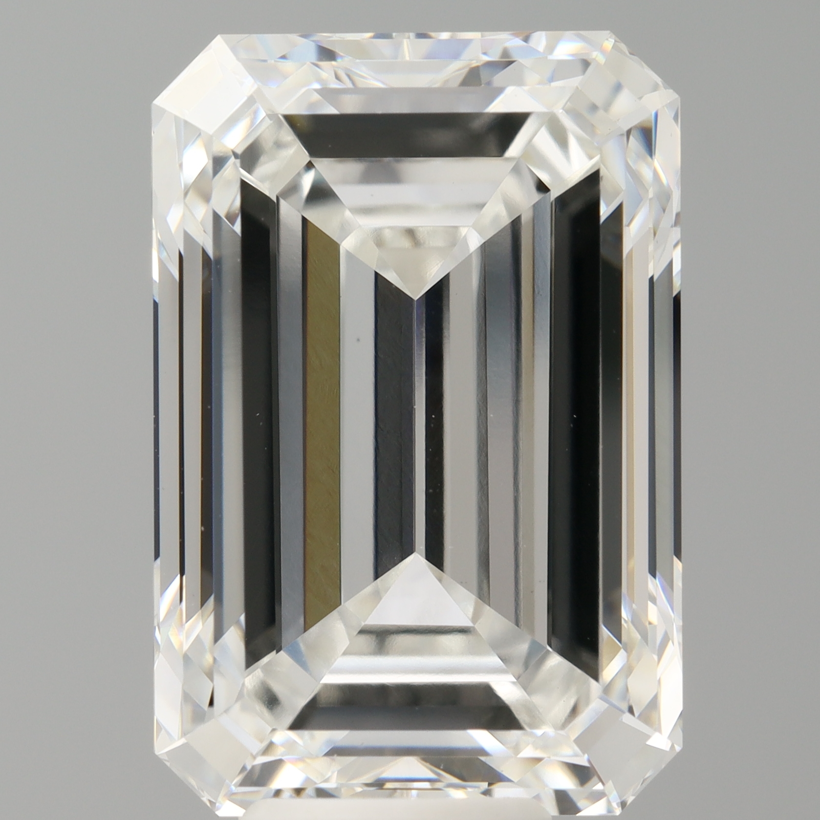Emerald cut 10.1ct F VVS2