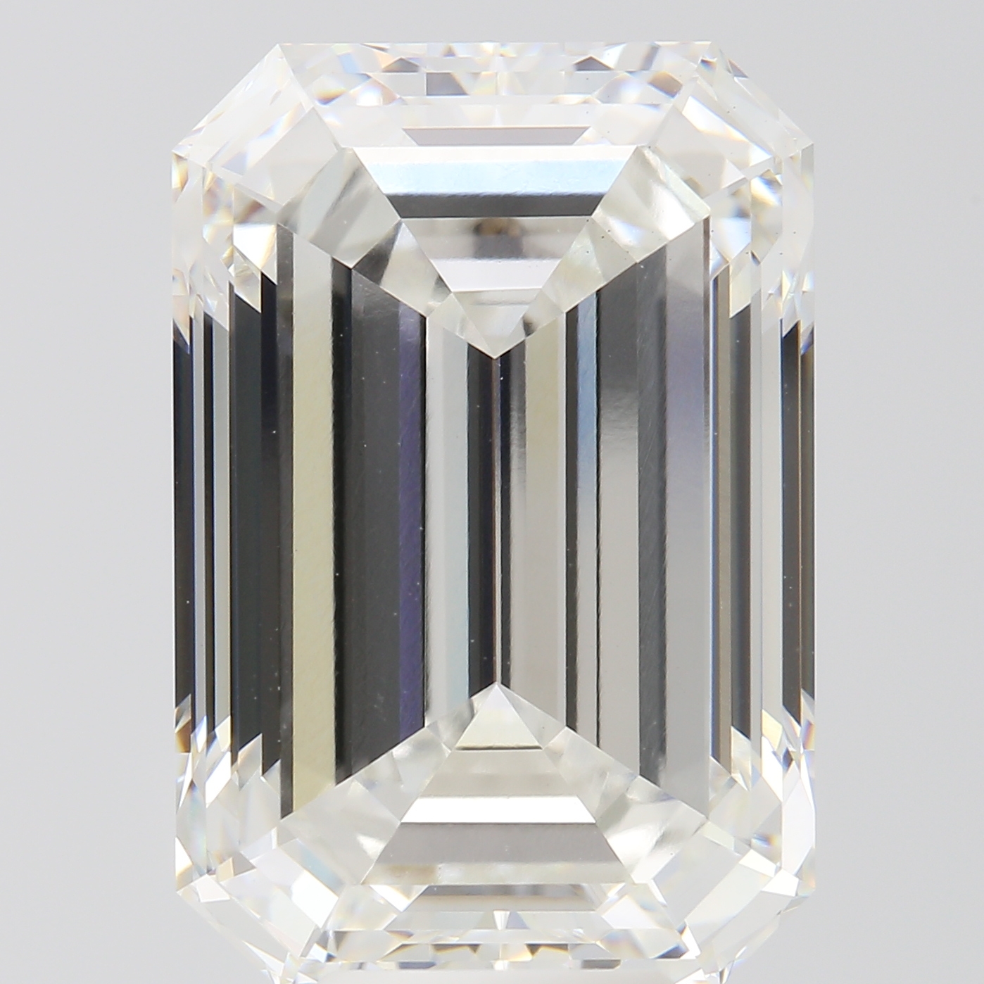 Emerald cut 10.1ct F VS1