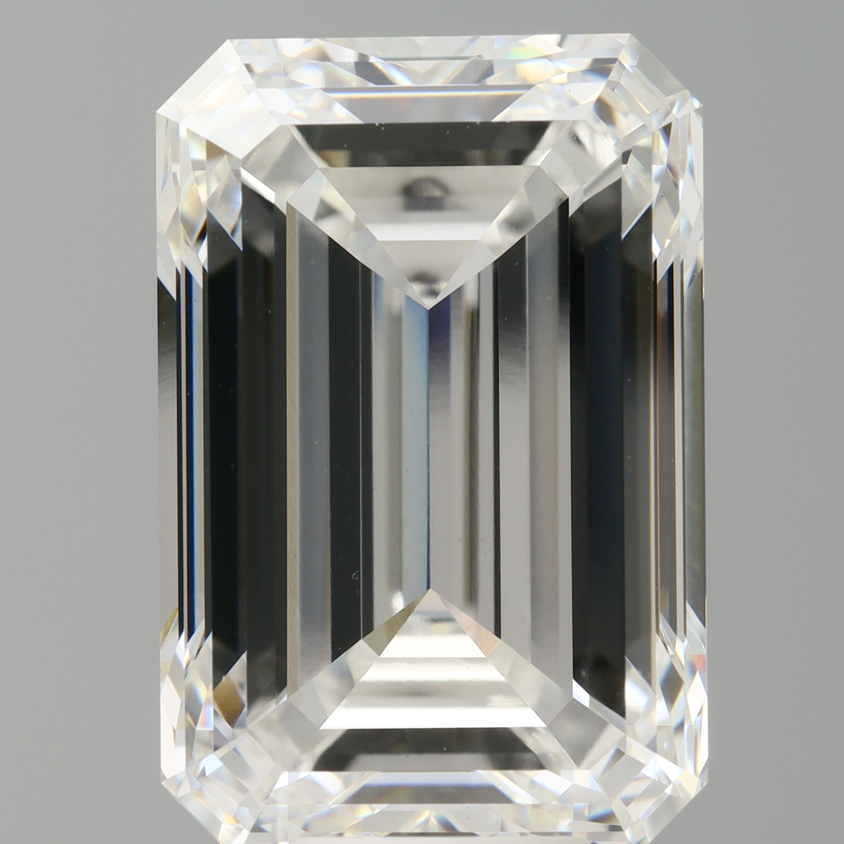 Emerald cut 10.5ct F VS1