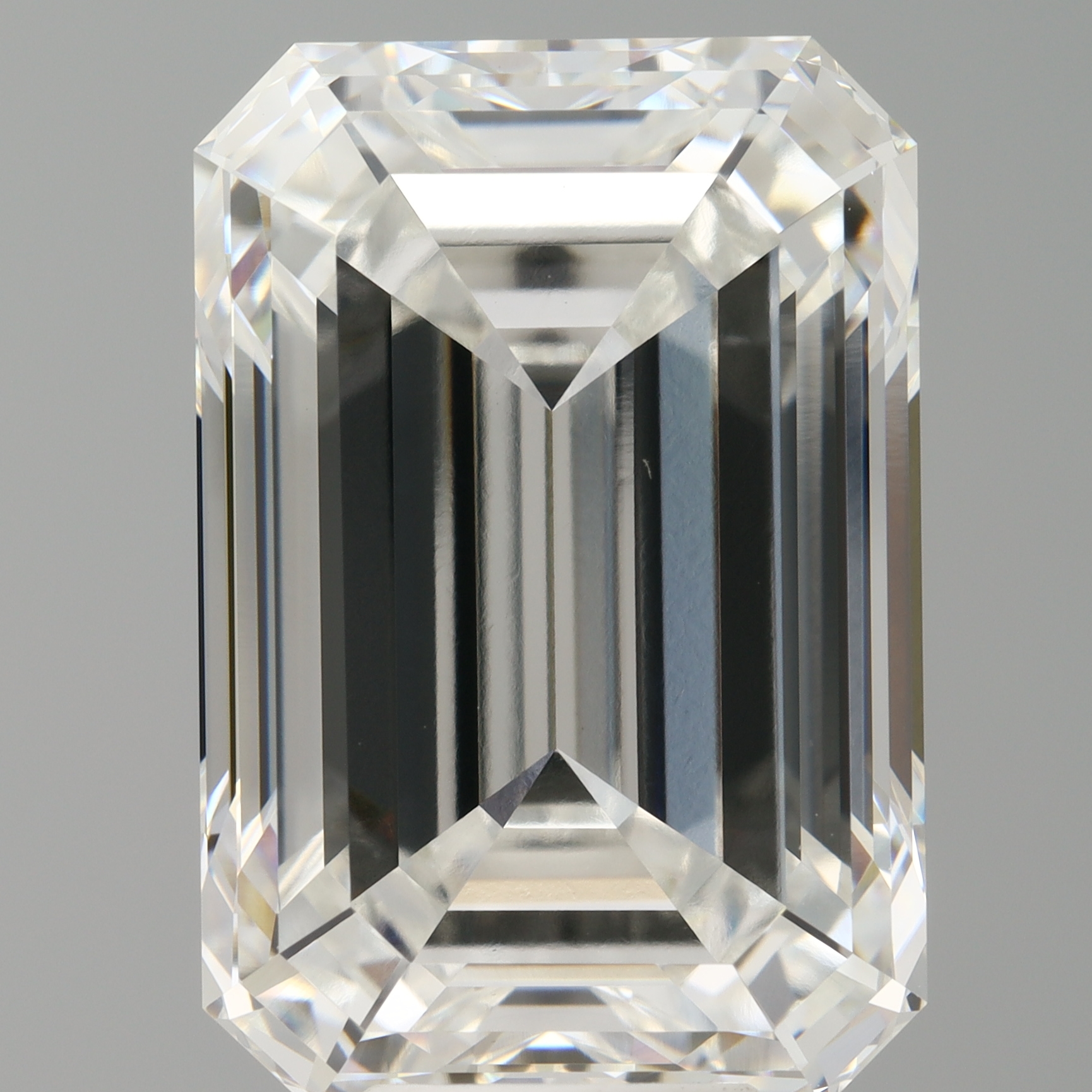 Emerald cut 10.1ct F VVS2