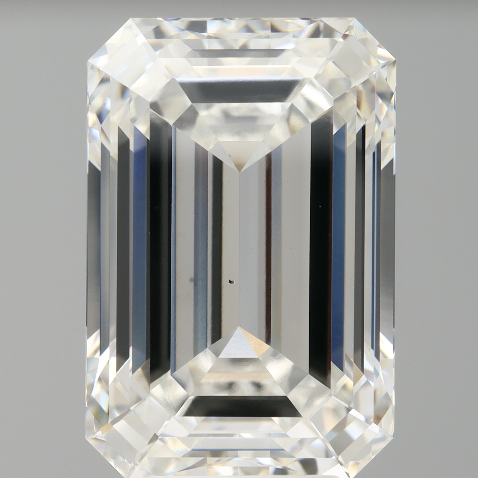 Emerald cut 8.11ct F VS2