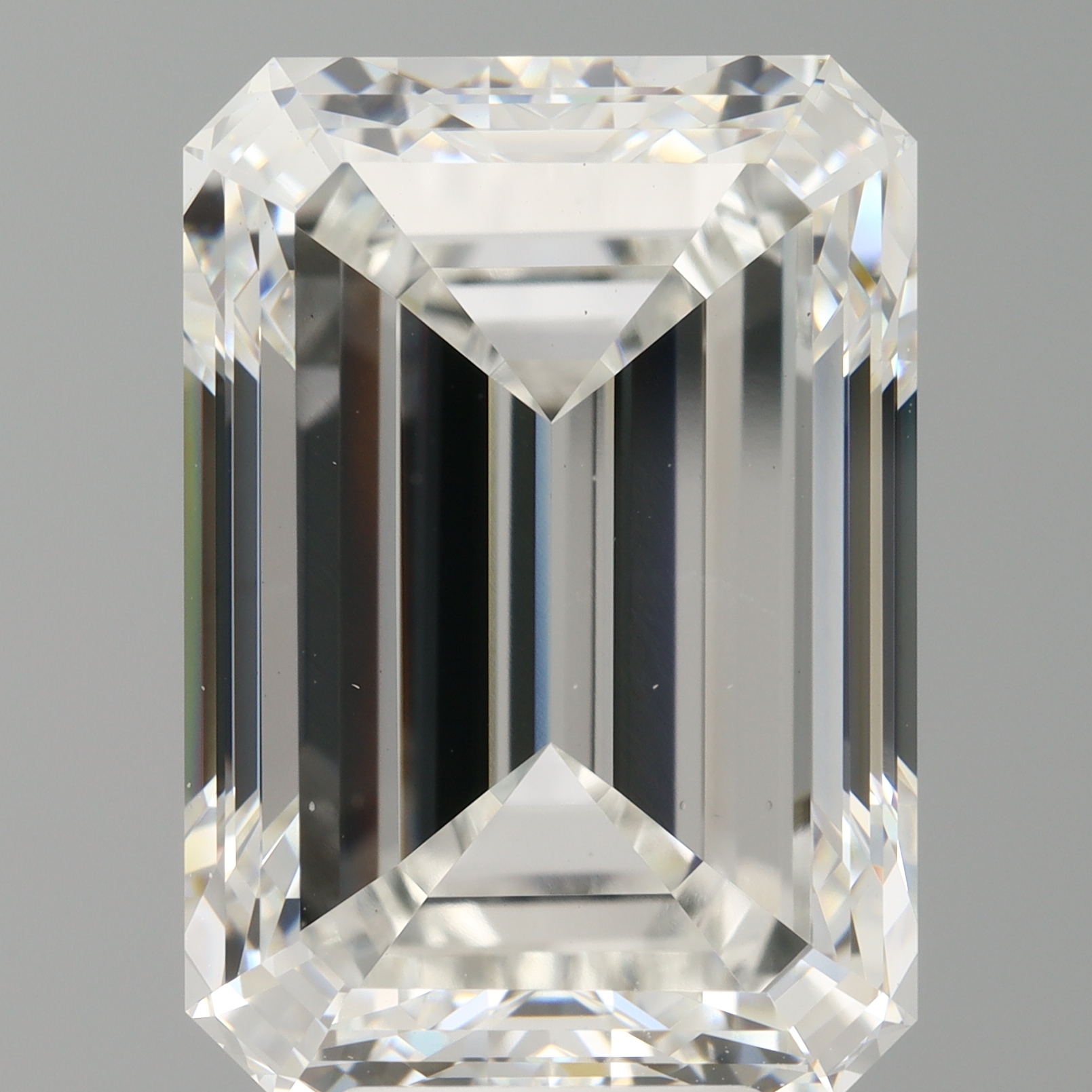 Emerald cut 9.00ct F VS1
