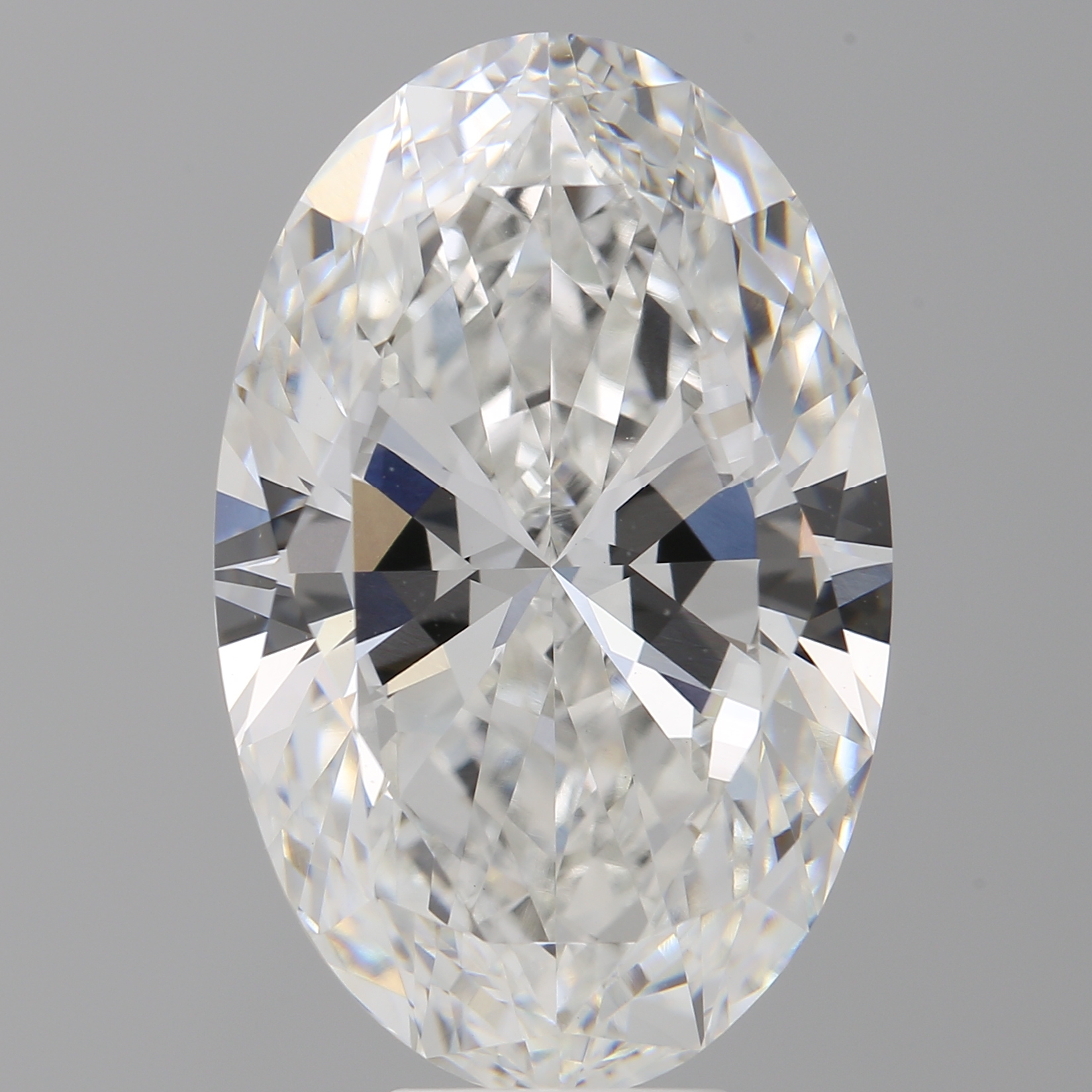 Oval 10ct E VVS2