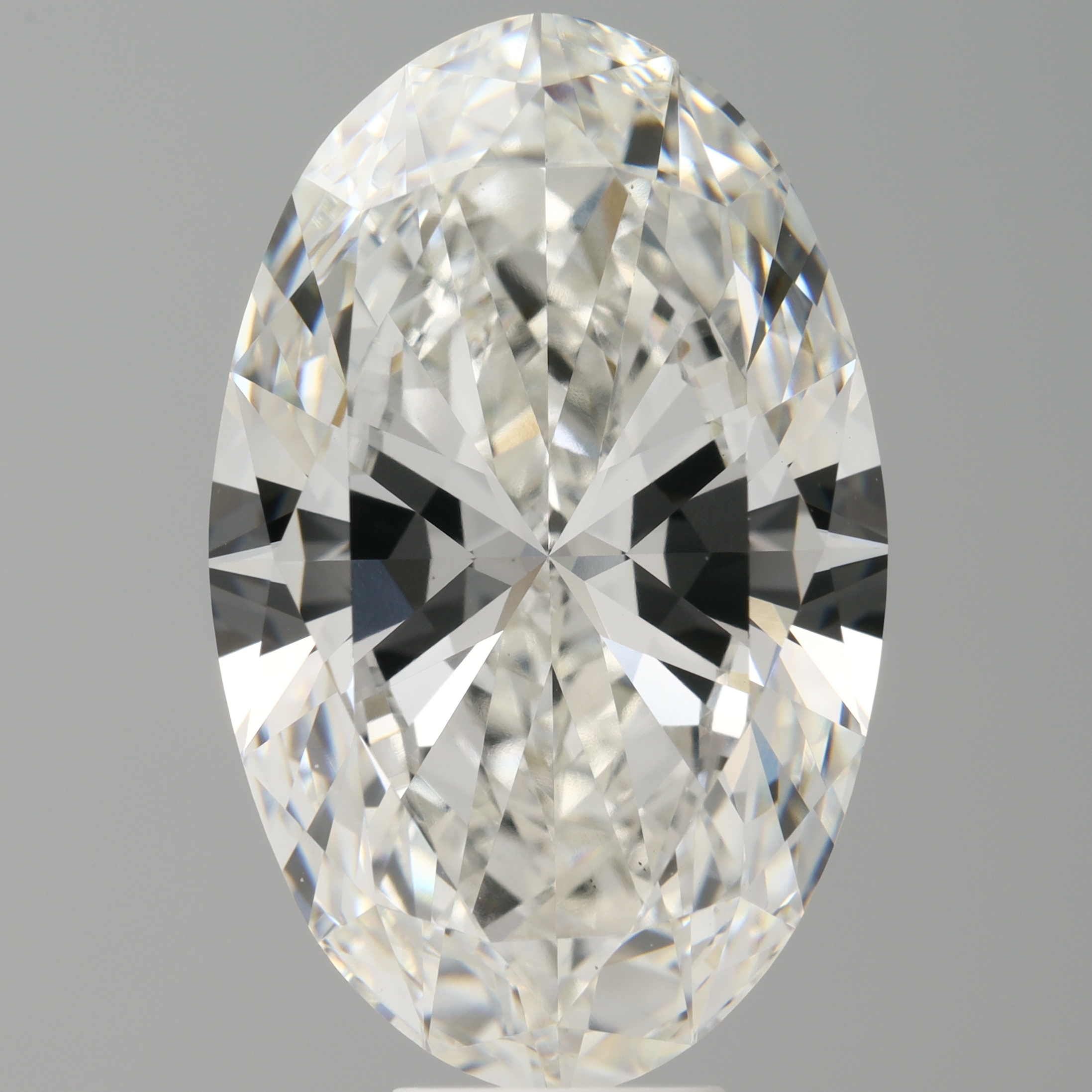 Oval 10.1ct G VVS2