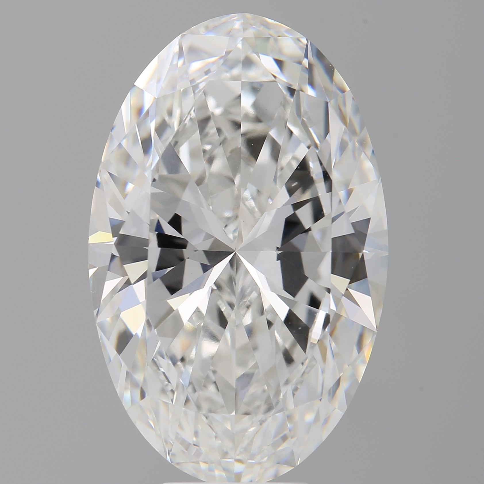 Oval 10ct E VVS2