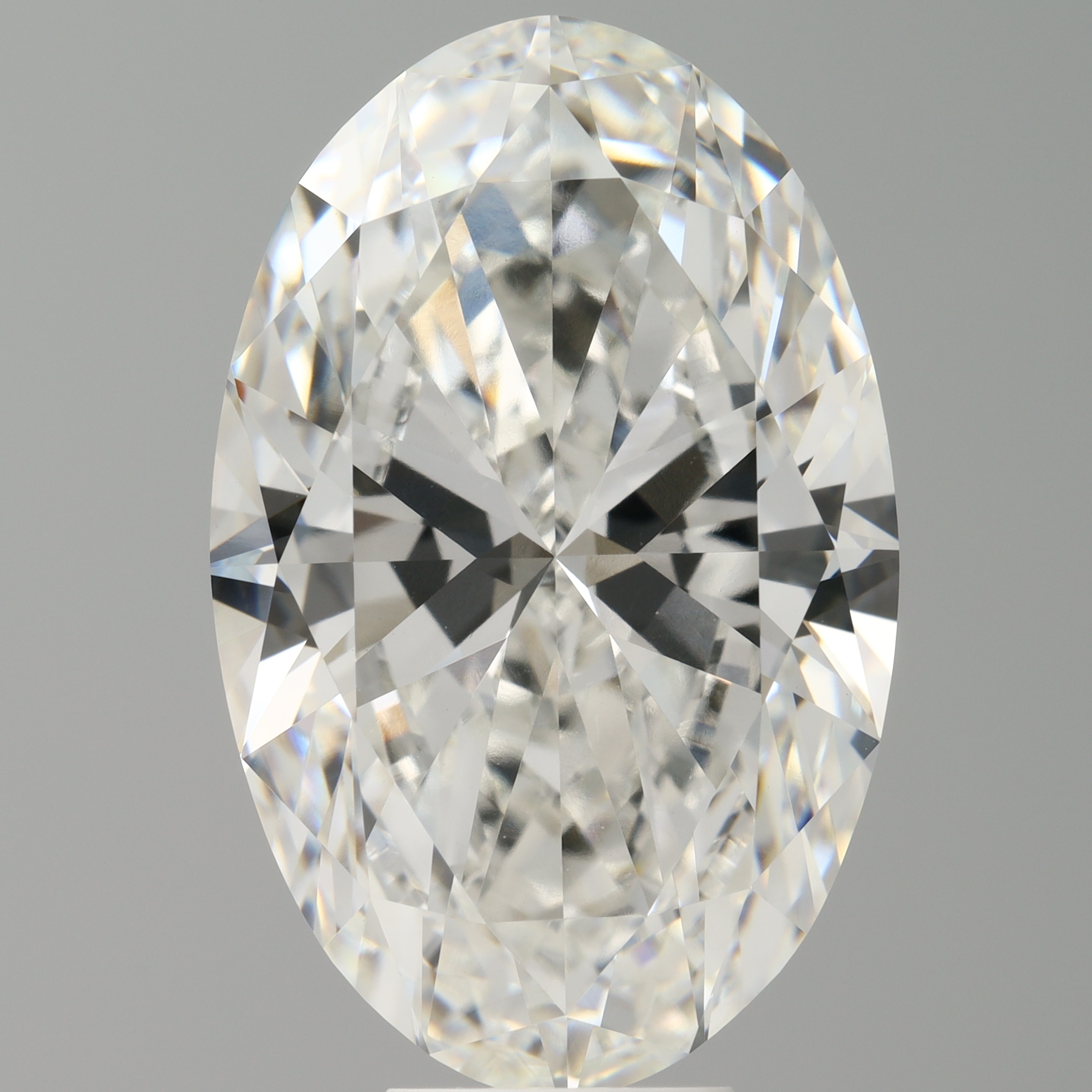 Oval 10ct E VVS2