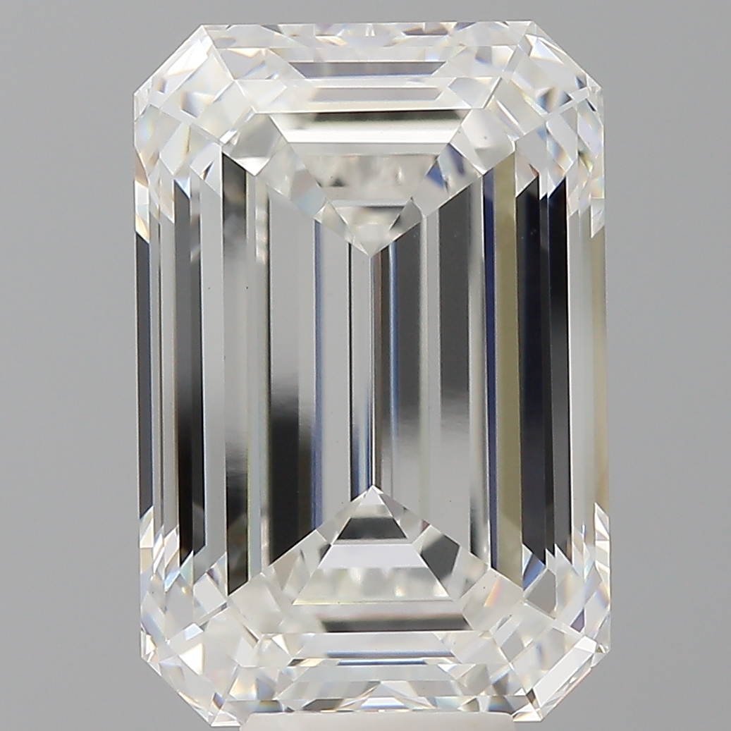 Emerald cut 10ct F VVS2